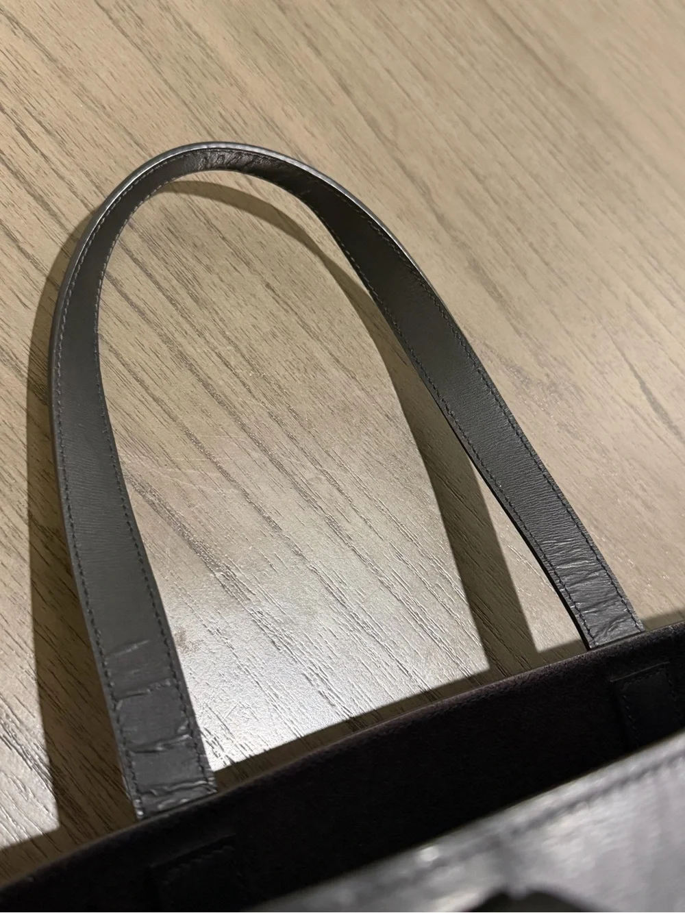 Saint Laurent Black Leather Everyday Tote